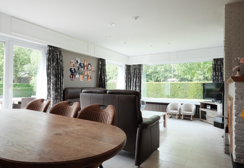 Alleenstaande gelijkvloerse woning op ruim perceel van 1.748 m² in Hooglede
