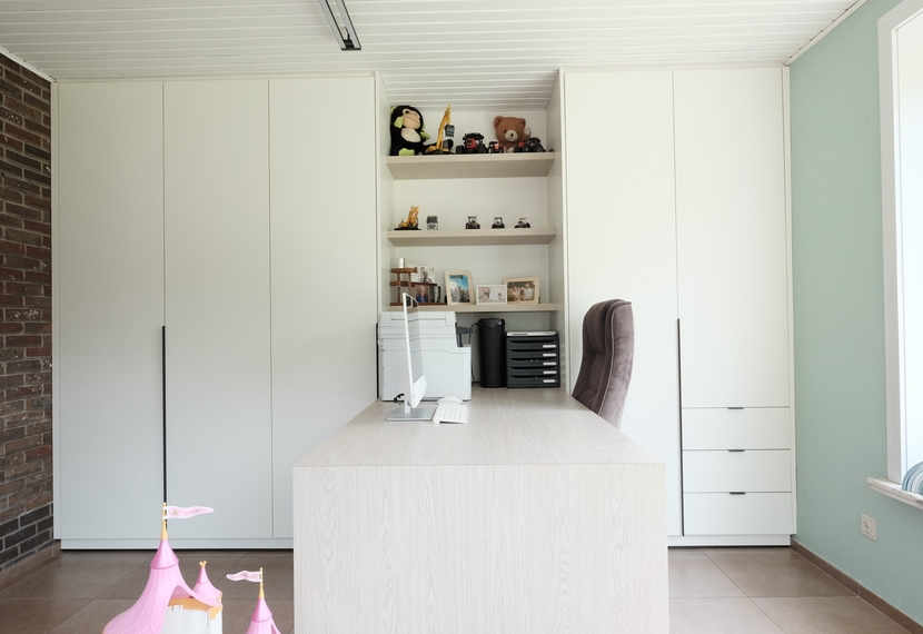 Alleenstaande gelijkvloerse woning op ruim perceel van 1.748 m² in Hooglede