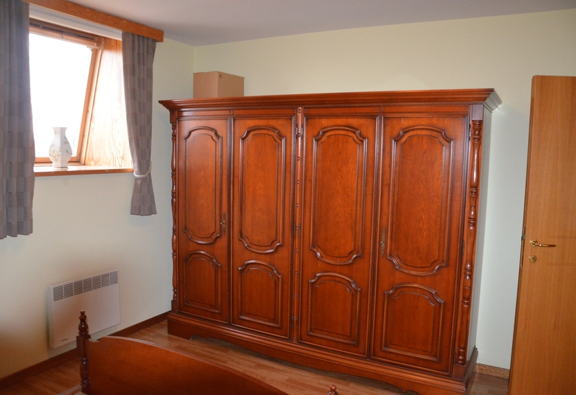Te huur: ruim appartement van ca. 106 m² met 2 slaapkamers, terras en garage in Asper