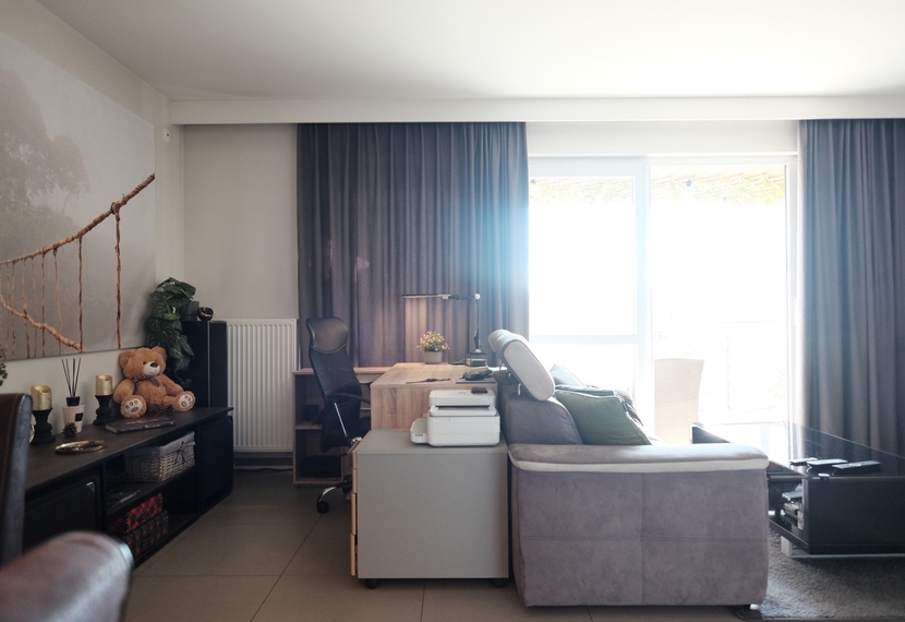 Instapklaar appartement met terras en parkeerplaats – ideale belegging in Izegem